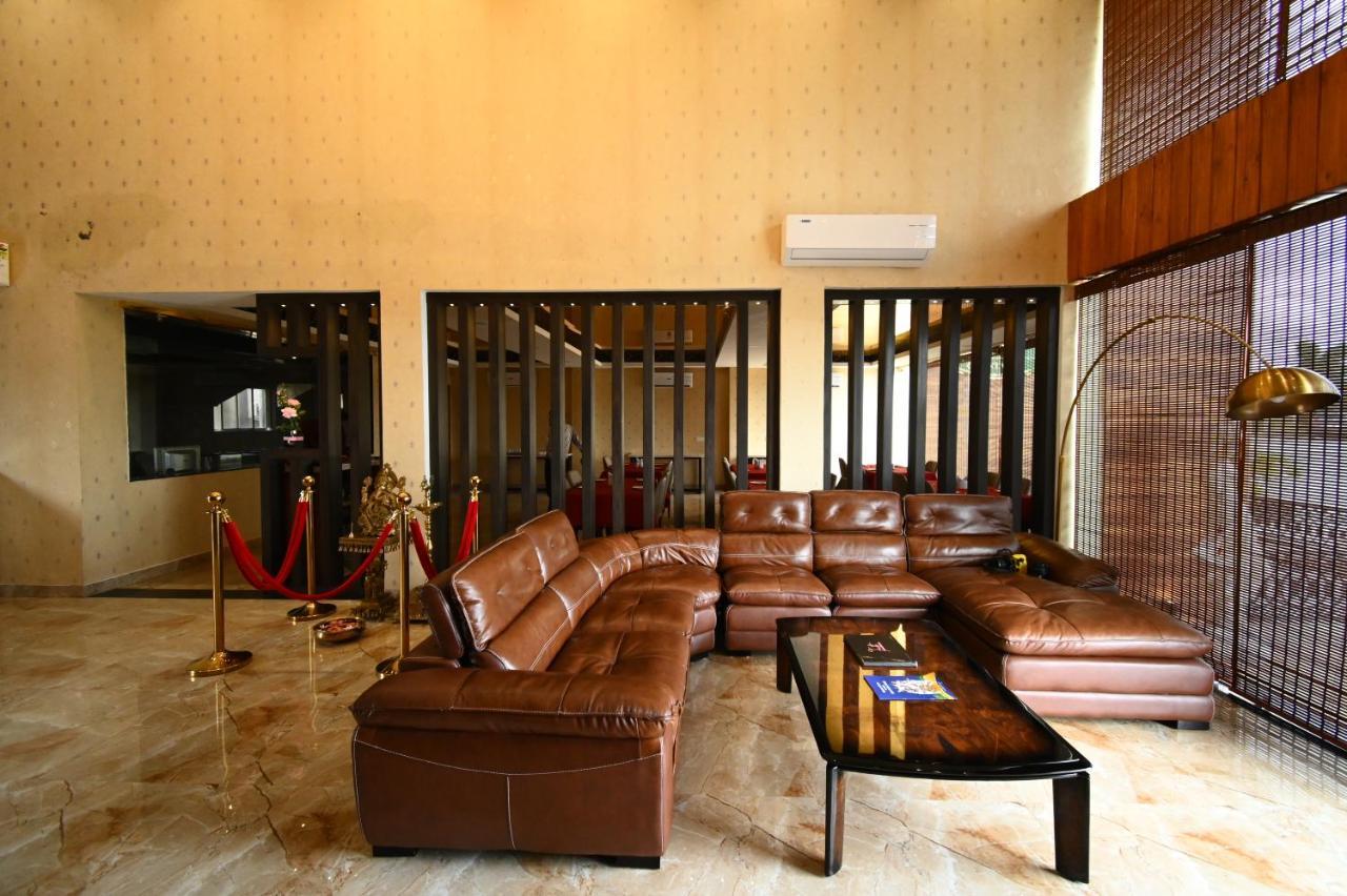Faith Cricket Club & Resort Бхопал Екстер'єр фото
